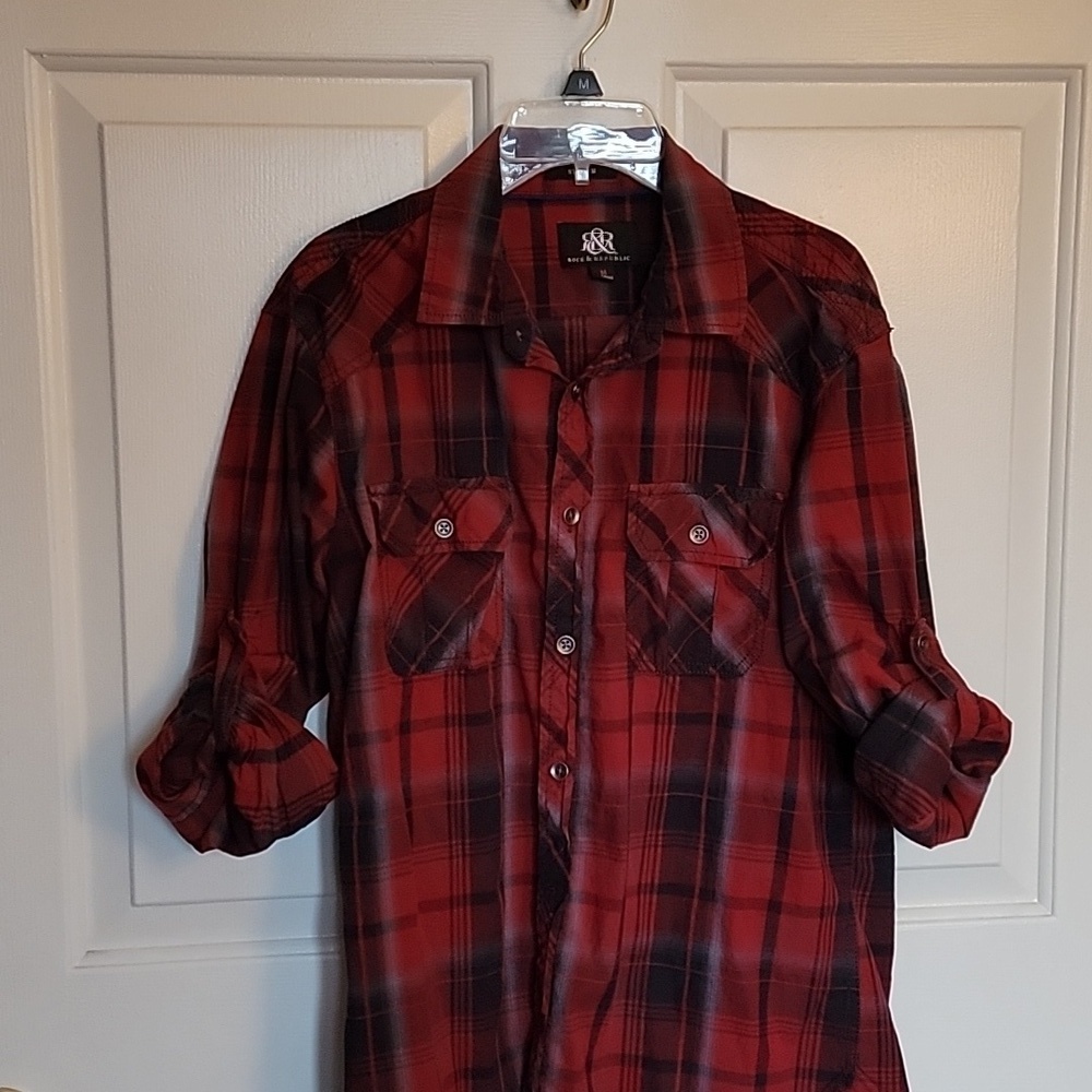 Rock and Republic young men's, medium, red and black plaid shirt.